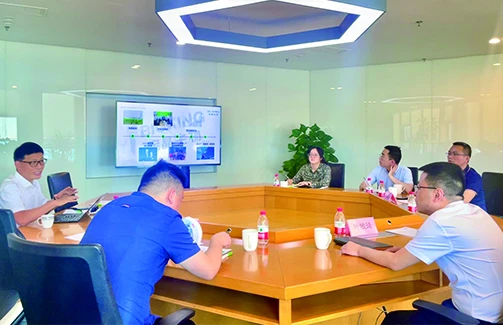 “领导关怀.引领前行” ——欢迎区领导一行莅临豪门国际官网考察指导